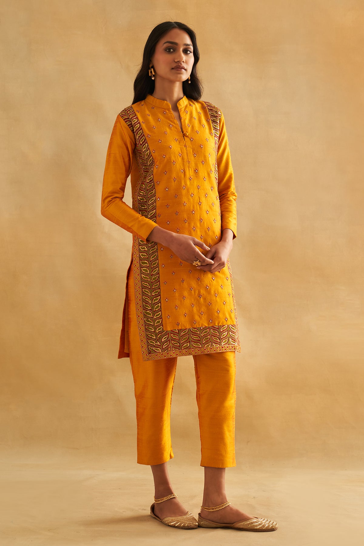 Parneeka Kurta Set