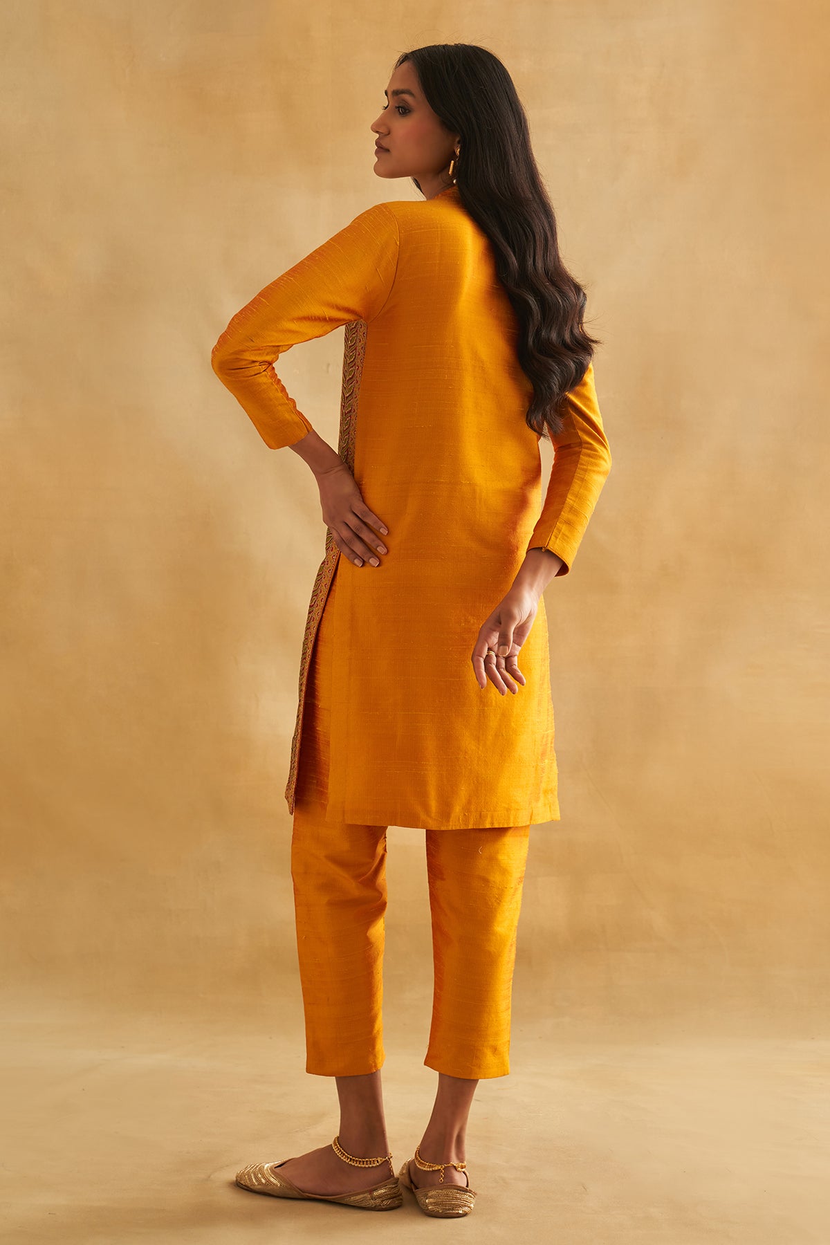 Parneeka Kurta Set